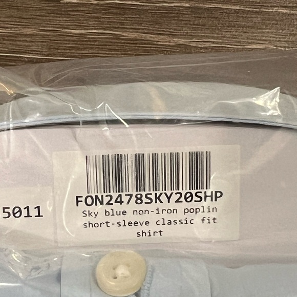 *Make offer* Men’s Charles Tyrwhitt Classic Fit Non-Iron - BRAND NEW - Picture 3 of 4